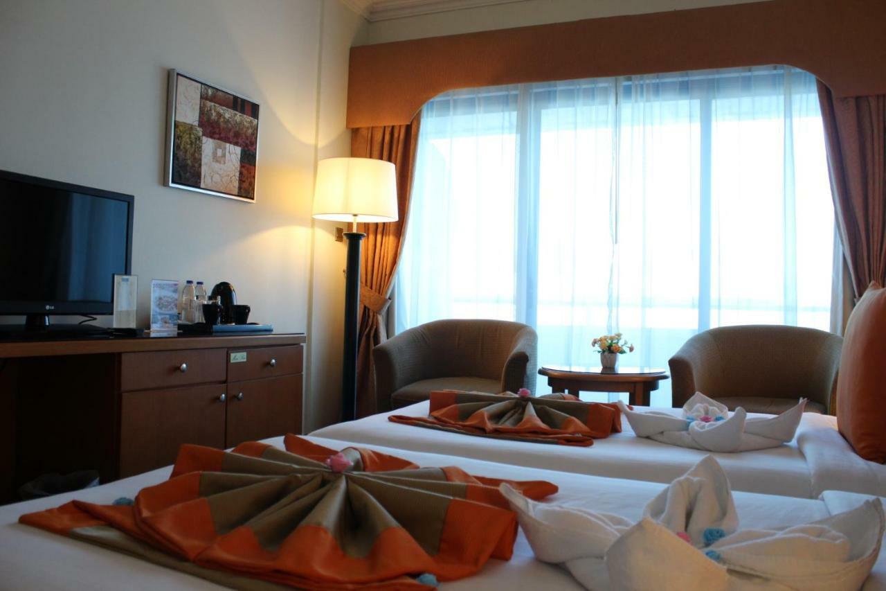 Concorde Deira Hotel -Formerly Golden Tulip Deira Hotel Dubai Esterno foto